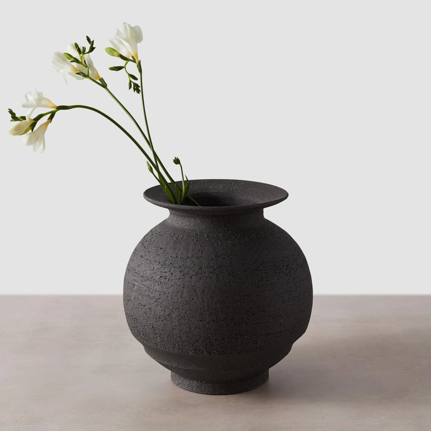 Blacklionmotorrow Alameda Vase Set - Textured Ceramic Trio for Home Decor
