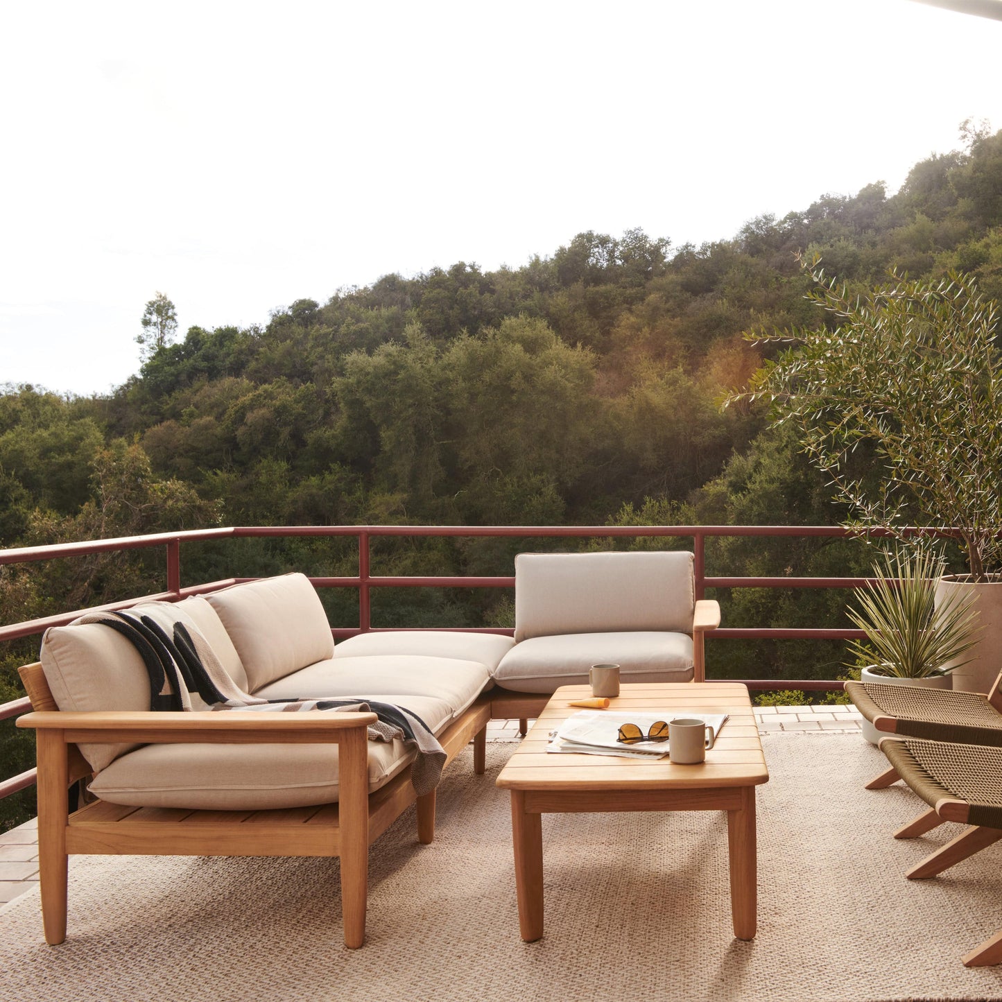 Blacklionmotorrow Dunes Teak 2-Seat Sofa – Luxurious Outdoor Seating