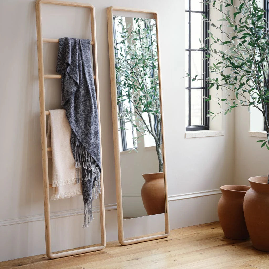 Hinoki Wood Floor Mirror – Premium Light Wood Design