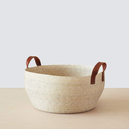 Blacklionmotorrow Mercado floor storage baskets in natural palm with leather handles