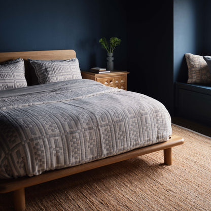 Blacklionmotorrow Ravi Platform Bed - Modern Oak Wood Frame