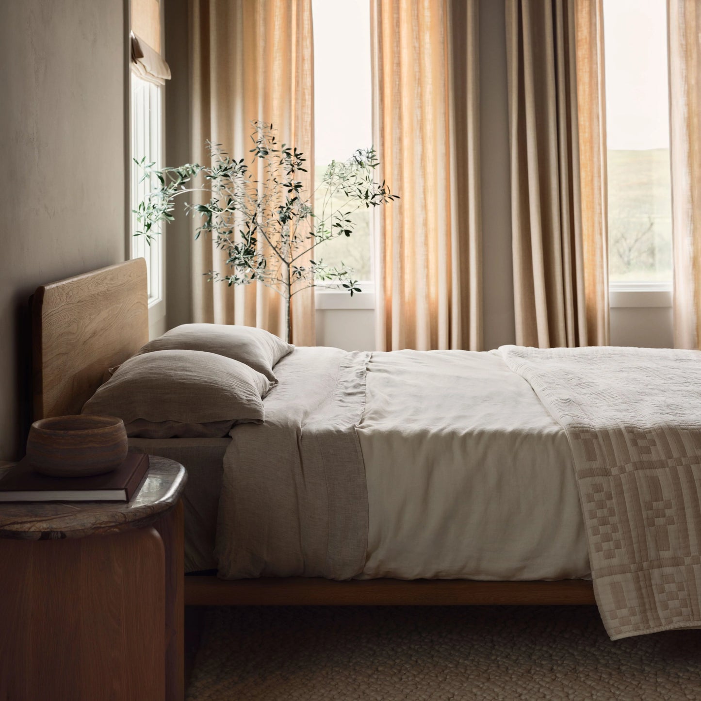 Blacklionmotorrow Ravi Platform Bed - Modern Oak Wood Frame